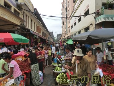 チャイナタウンの市場