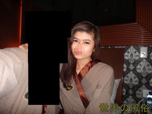 ジャカルタの風俗 高級SPAでゆうちゃんの元カノに中出しする。