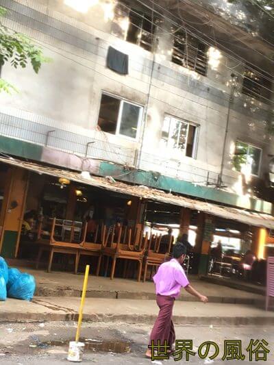 ヤンゴンの郊外置屋 激安置屋で美少女に中出し三昧 世界の風俗 アジアの置屋好きおっさんの夜遊び情報サイト