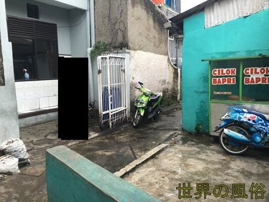 bandon-brothel-evening